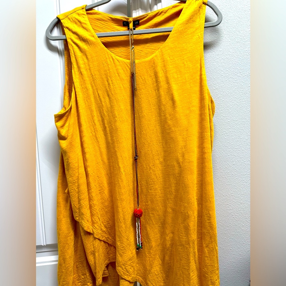 Soft Asymmetrical Sleeveless Tunic with necklace